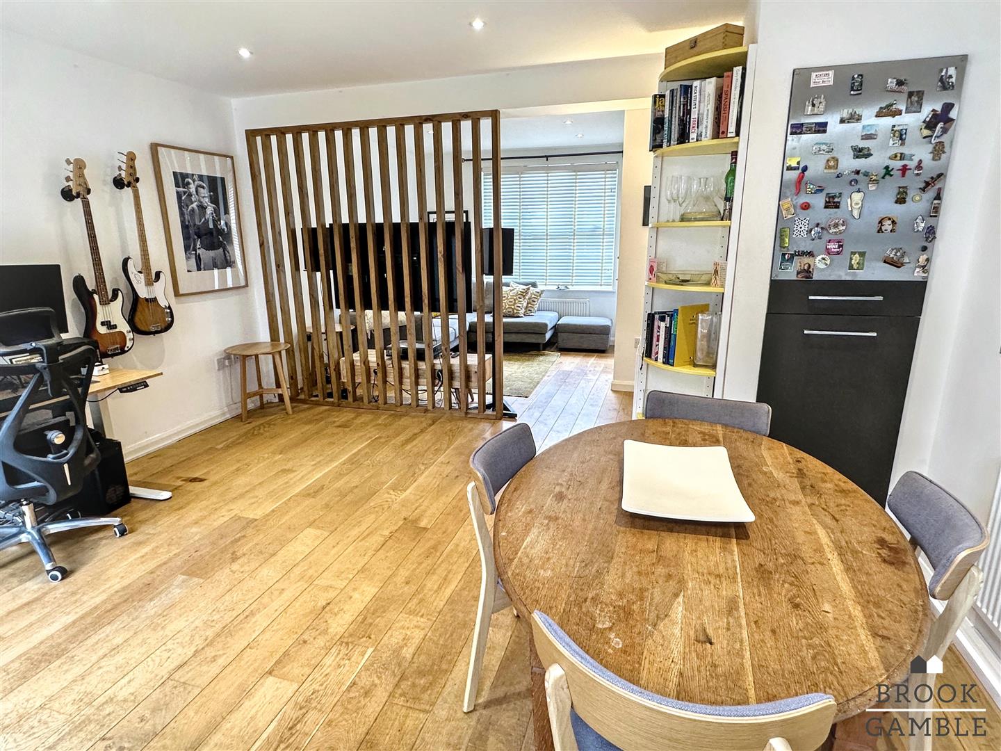 2 Bedroom House. Melbourne Road in Eastbourne,  16